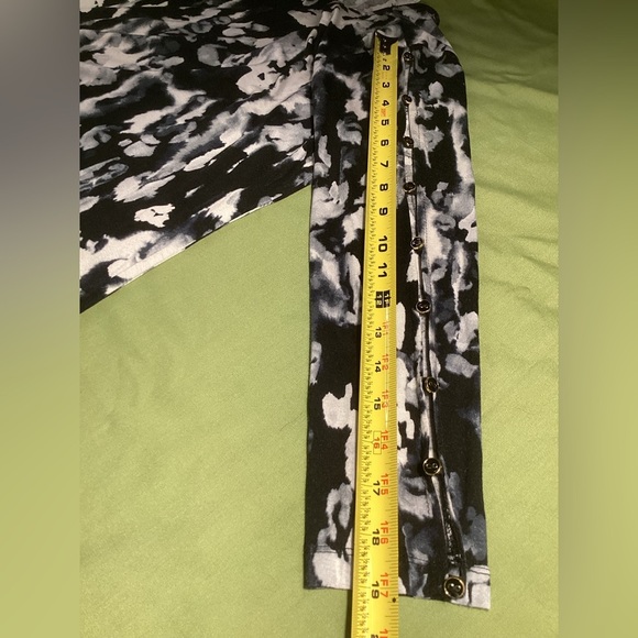 Spense Monochrome Abstract Pattern Top Size M - Picture 11 of 14